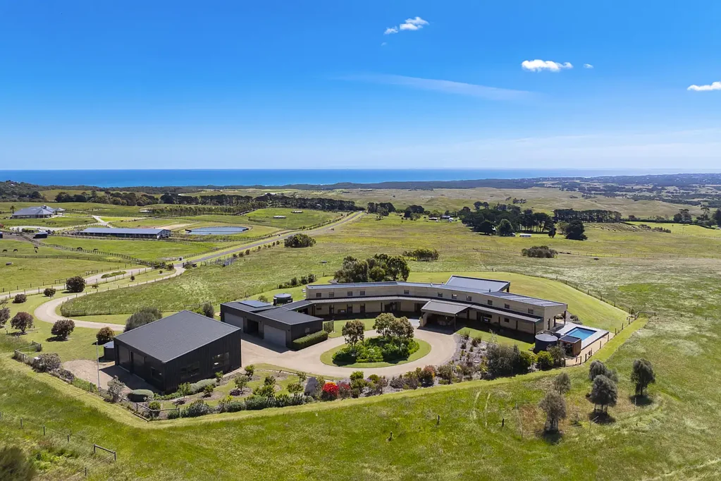 Cape Schanck Timeless Luxury offering the most spectacular Ocean & Bay Views