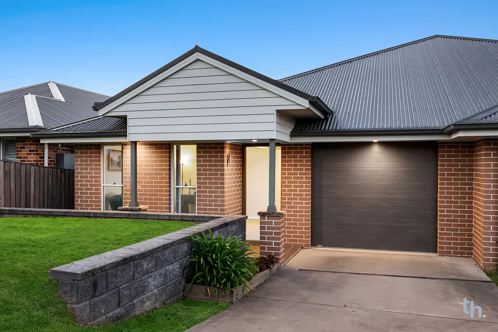 2/4 Broad Street, Gillieston Heights, NSW 2321