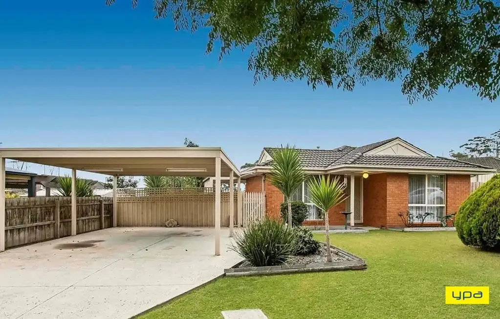Idyllic Family Retreat in Cranbourne North