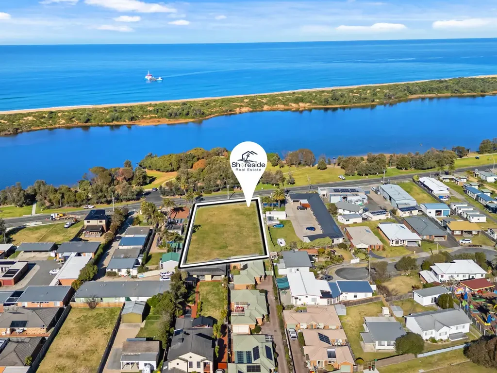 Lakes Entrance Last Prime Lot on Esplanade!