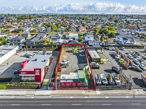 Manukau  High profile and affordable - Cavendish Drive