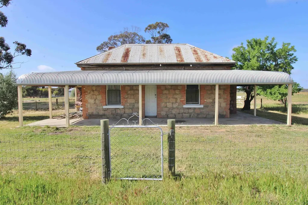 Wagin  Historical Rural Retreat with Endless Possibilities (163 acres)