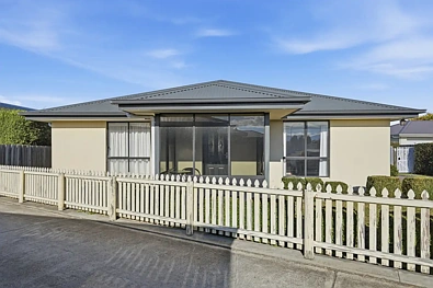 Brighton 2房  Spacious Home. Perfect For The Downsizer
