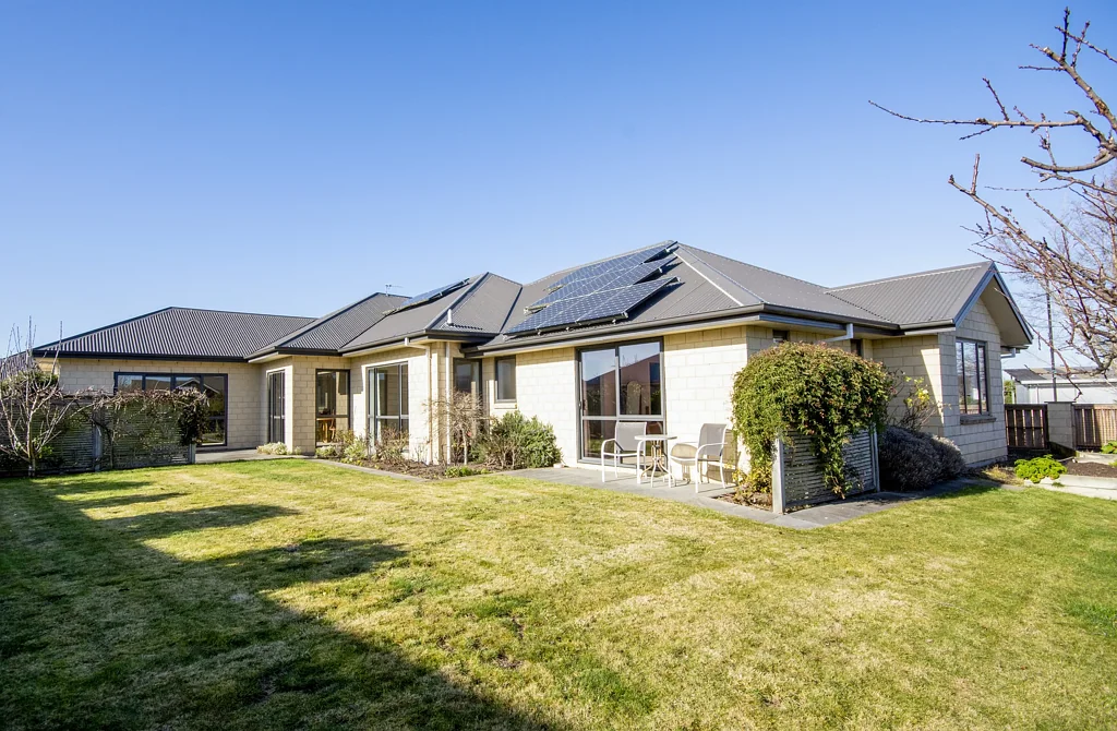 Rangiora 4房  Park Outlook & Priced to Sell!