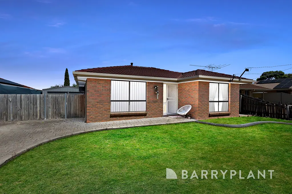 13 Kingfisher Court, Kings Park, VIC 3021