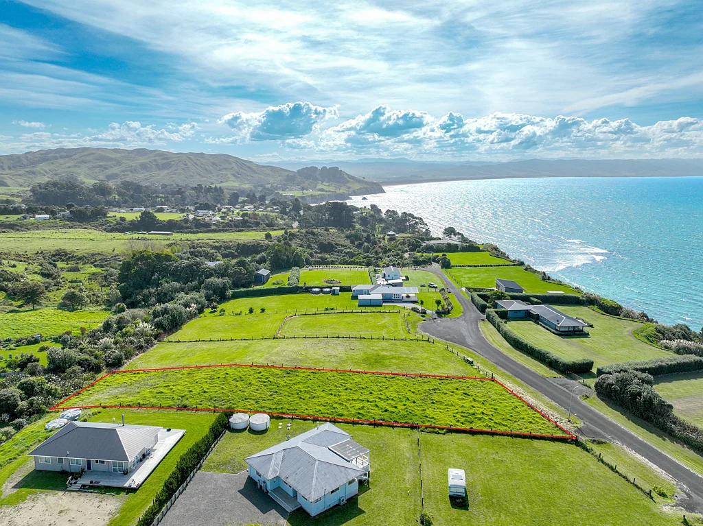 Mahia Elevation, sunshine and great value for money!