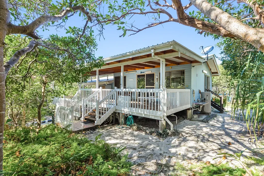 Point Lookout 2Moenga Banksia Breeze Beach House
