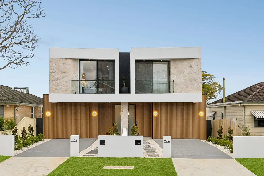 North Ryde 5Kwarto Architecturally Designed Brand-New Double Brick Residence