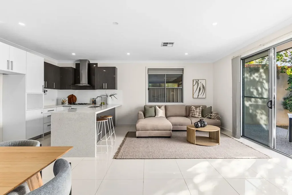 Plympton Park 3房  Contemporary Ease Between the City and Coast