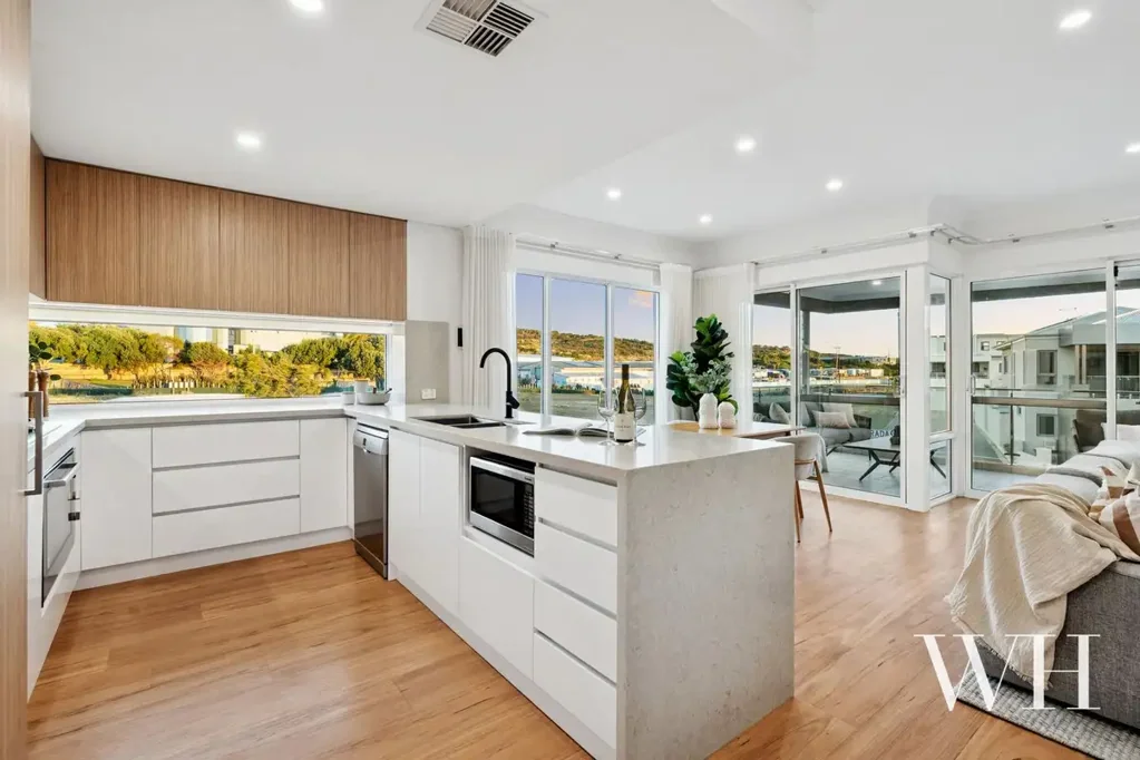 18 Surada Street, North Coogee, WA 6163