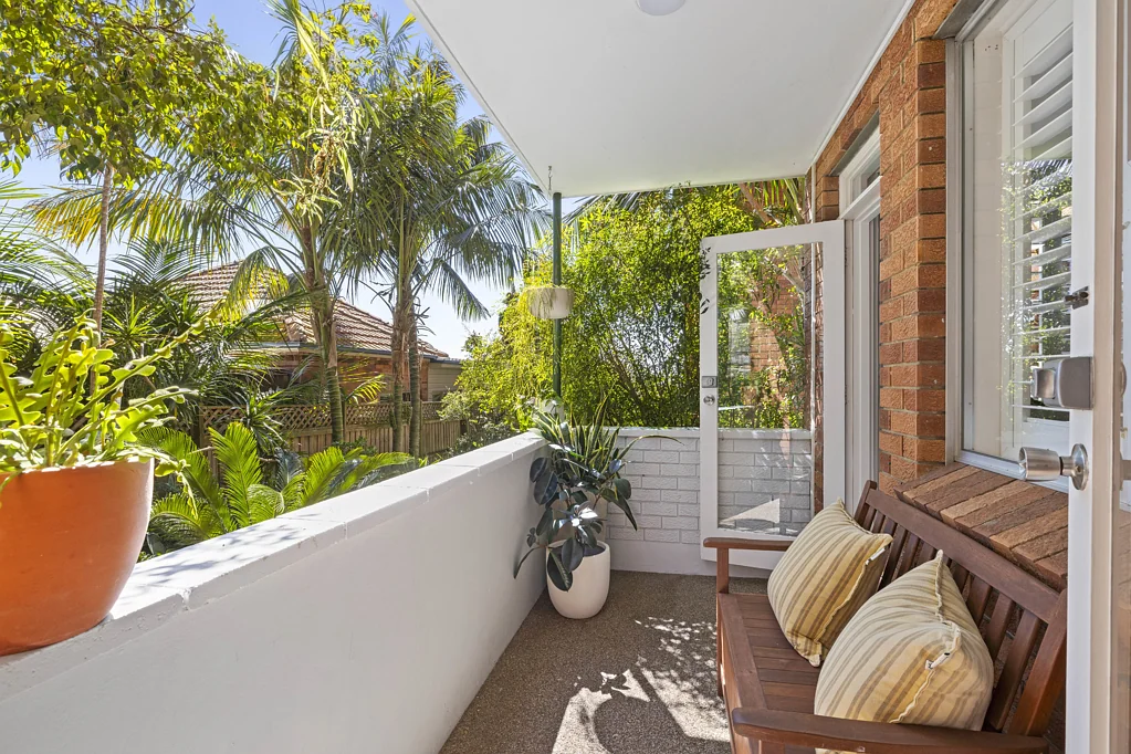 Fairlight 2Kwarto Private, elevated apartment with leafy garden outlooks