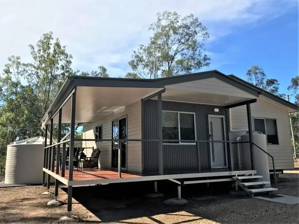 Cosy Home On A Spacious Block