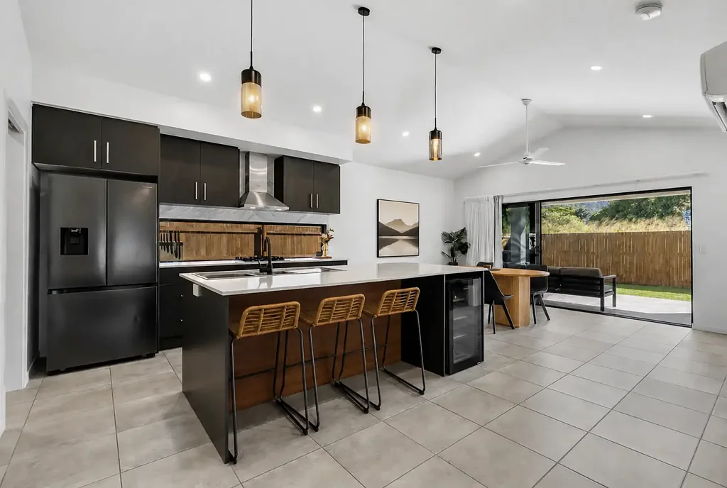 Smithfield 4Kwarto OPEN HOME THIS TUESDAY 28th FROM 5:30-6:00pm