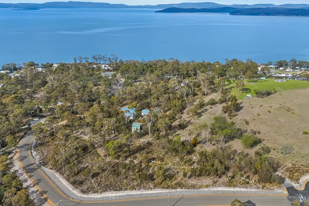 6 Correa Street, Primrose Sands, TAS 7173