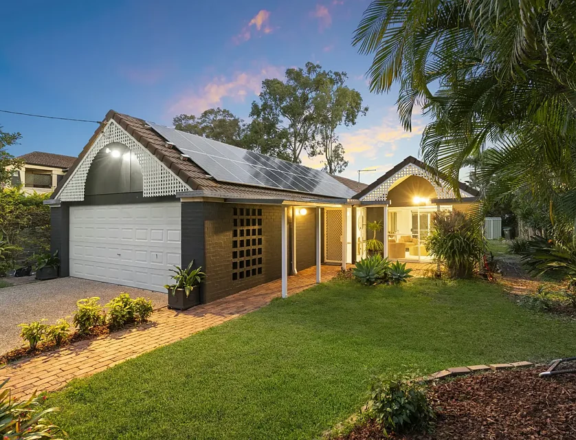 27 Eighth Avenue, St Lucia, QLD 4067, 4房, 3浴, 独立屋