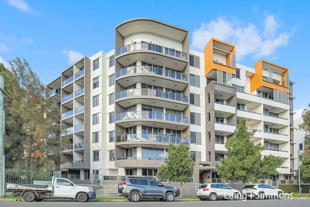Turrella 2部屋 2 Bedroom Plus Study, Split-Level Apartment with Resort-Style Facilities