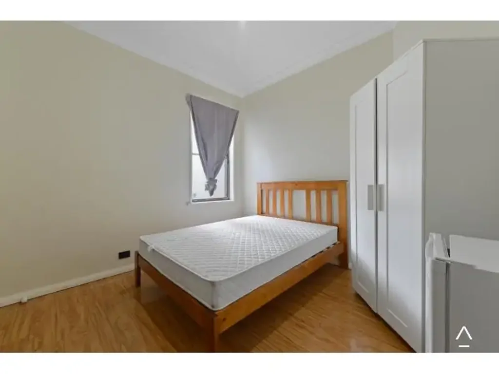 Affordable Furnished Room in a Prime Inner West Location