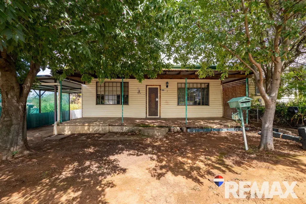 20 Thomas Street, Junee, NSW 2663