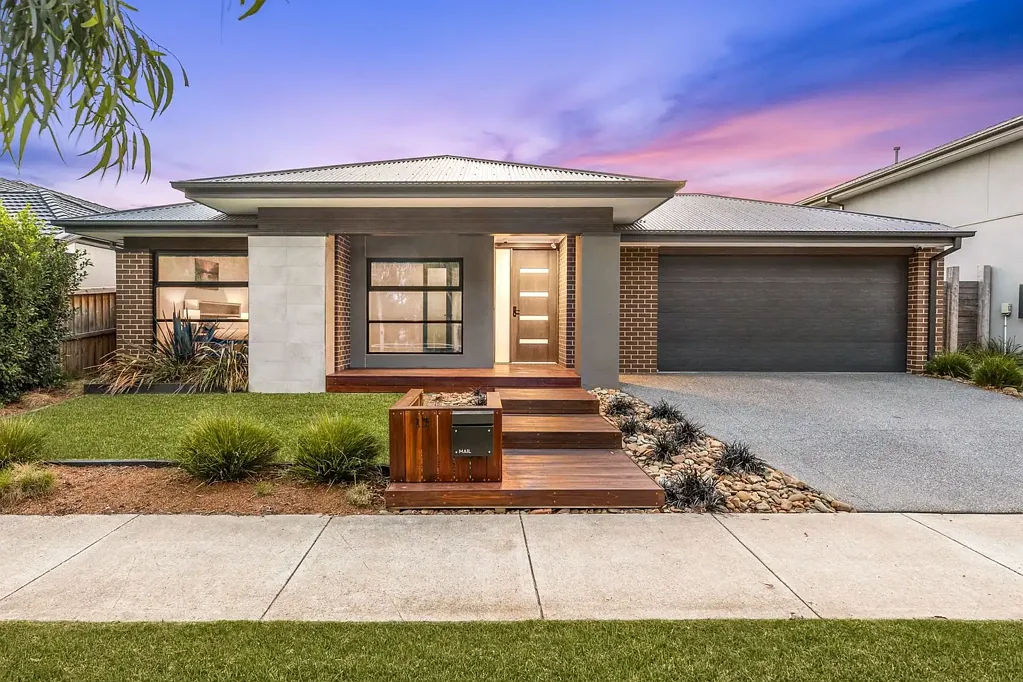 15 Penedrel Drive, Mount Duneed, VIC 3217