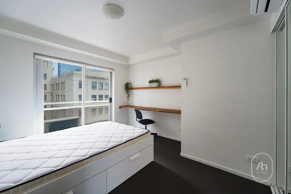 Modern Furnished Apartment in Prime CBD Location