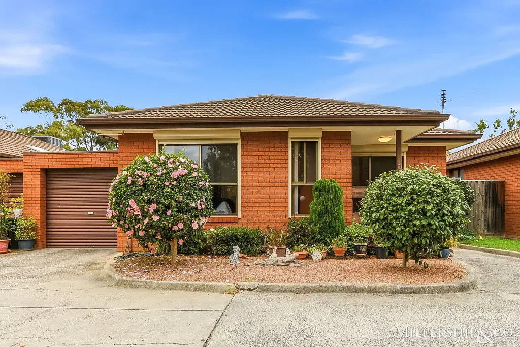 Bundoora 2房 Bundoora中心宝邸 2卧宽敞采光佳 独卫车库 私人花园 低维护优选 Low-Maintenance Living in a Prime Bundoora Location!
