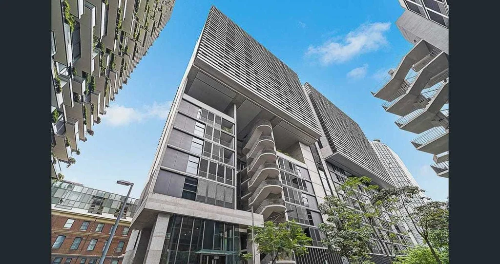 Furnished - Bright and Sunny 1 Bedroom Suite + 1 Bathroom Apartment