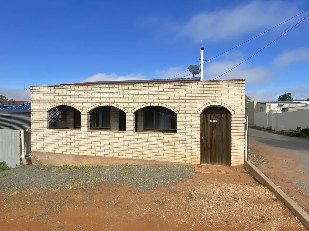 Partly furnished 2 bedroom home