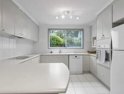 20/13-15 Augusta Place, Mollymook Beach, NSW 2539, 4 Bedrooms, 2 Bathrooms, House