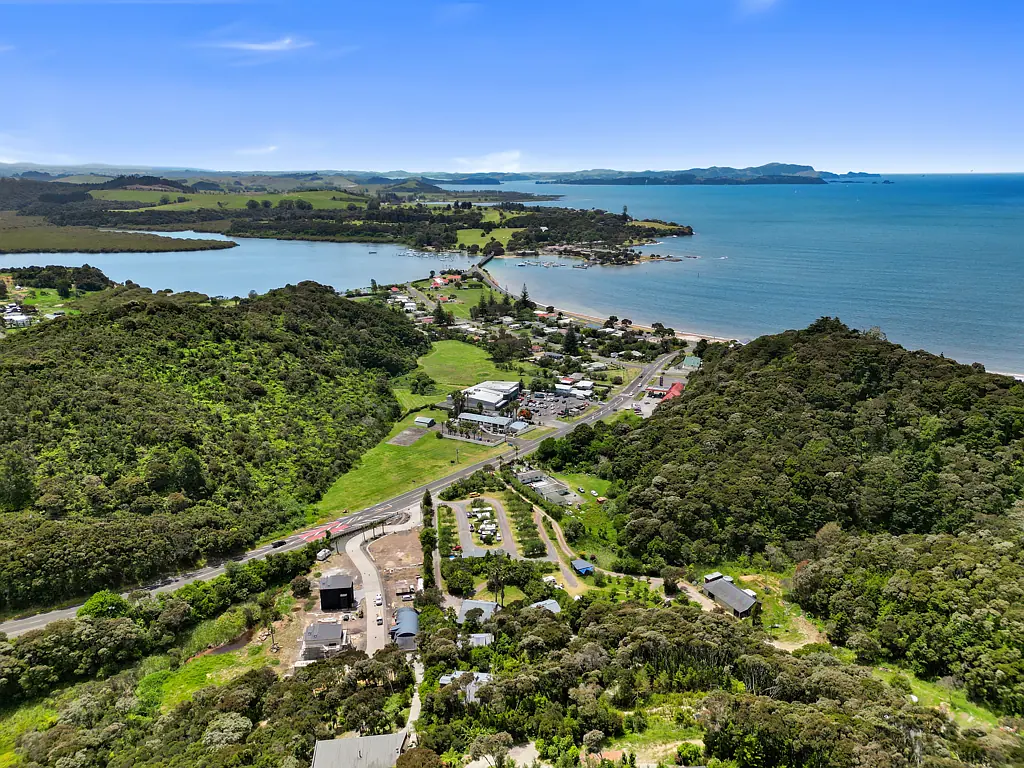 Paihia 3房 5套度假公寓，新西兰旅游地段，配备齐全，度假投资首选！ Home and Income