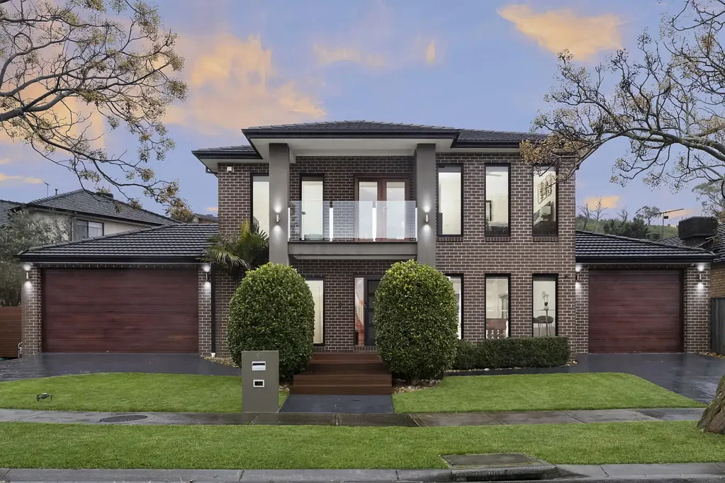 South Morang 5غرفة نوم Grand Proportions, Premium Finishes, Poolside Living