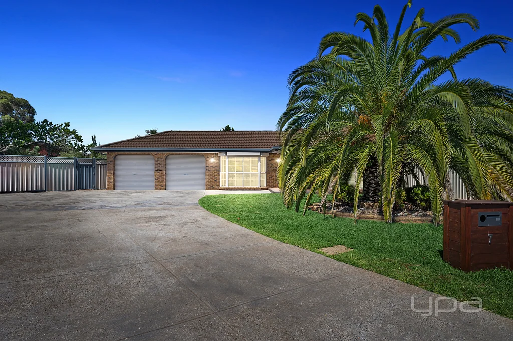 7 Biasin Court, Brookfield, VIC 3338