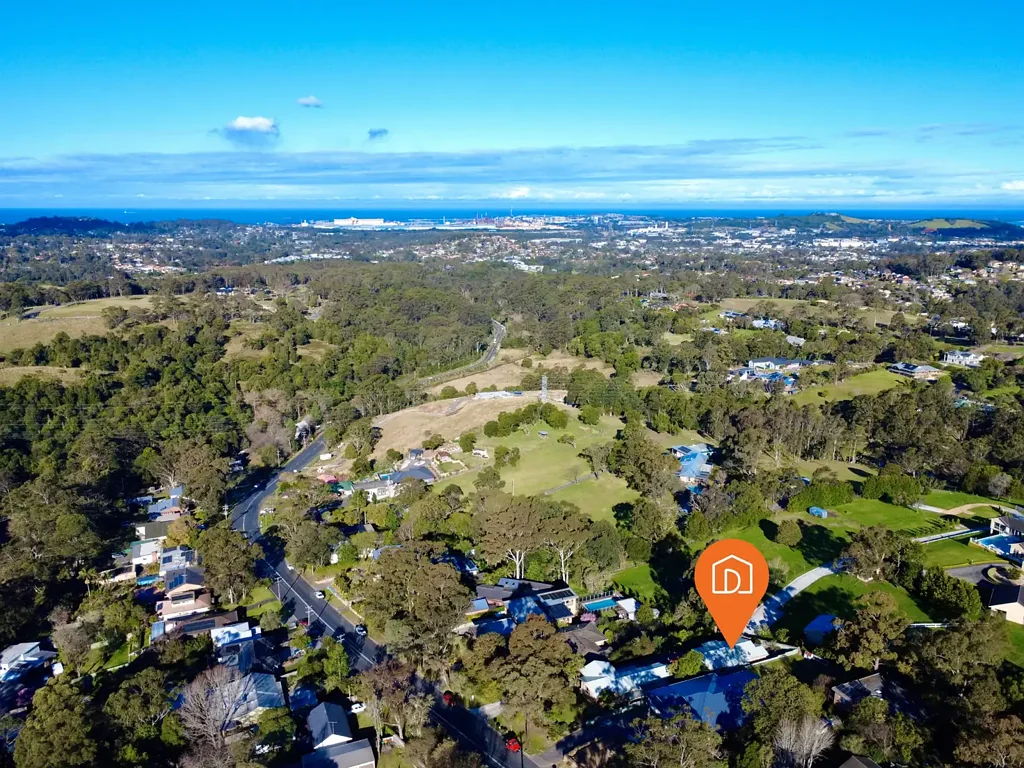 Mount Kembla 4ห้องนอน BIG & BEAUTIFUL FAMILY HOME IN TRANQUIL MT KEMBLA VILLAGE!