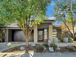 9 Holsteiner Terrace, Clyde North