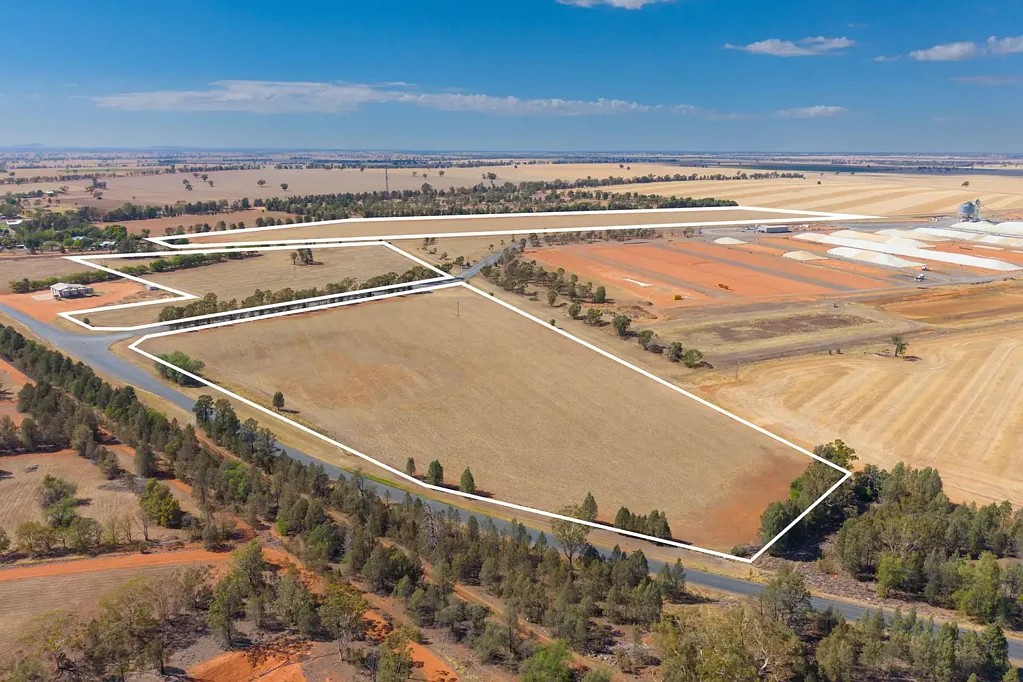 Oaklands  Where Scale Meets Possibility - 67 Acres Across Three Titles