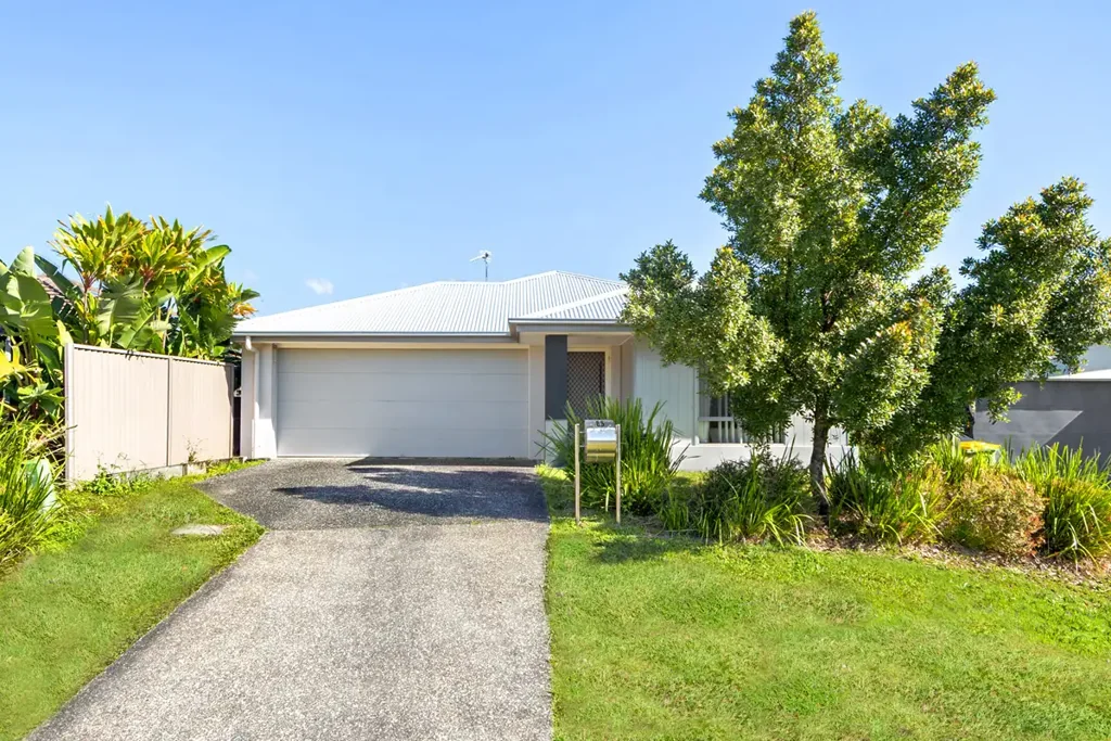 Coomera 4房  Contemporary Family Living in Central Coomera