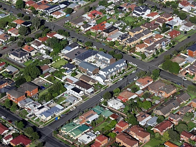 AI抢地盖房？澳洲数据中心获优先建设，住房供应恐遭挤压，超8成人不愿当邻居！