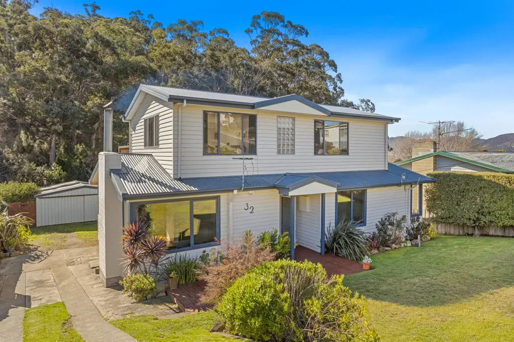 32 Cammeray Road, Claremont, TAS 7011