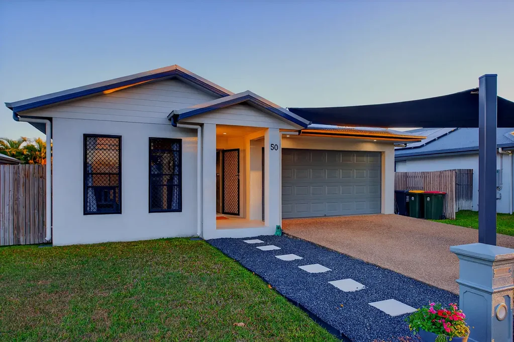 50 Fremont Street, Mount Low, QLD 4818