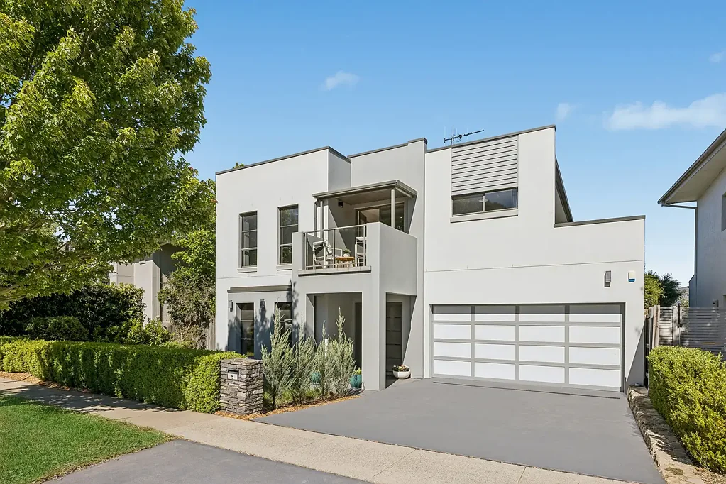 5 Ray Ellis Crescent, Forde, ACT 2914