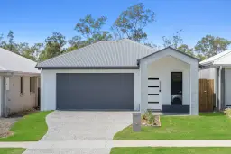 33 Oxford Drive, Flagstone