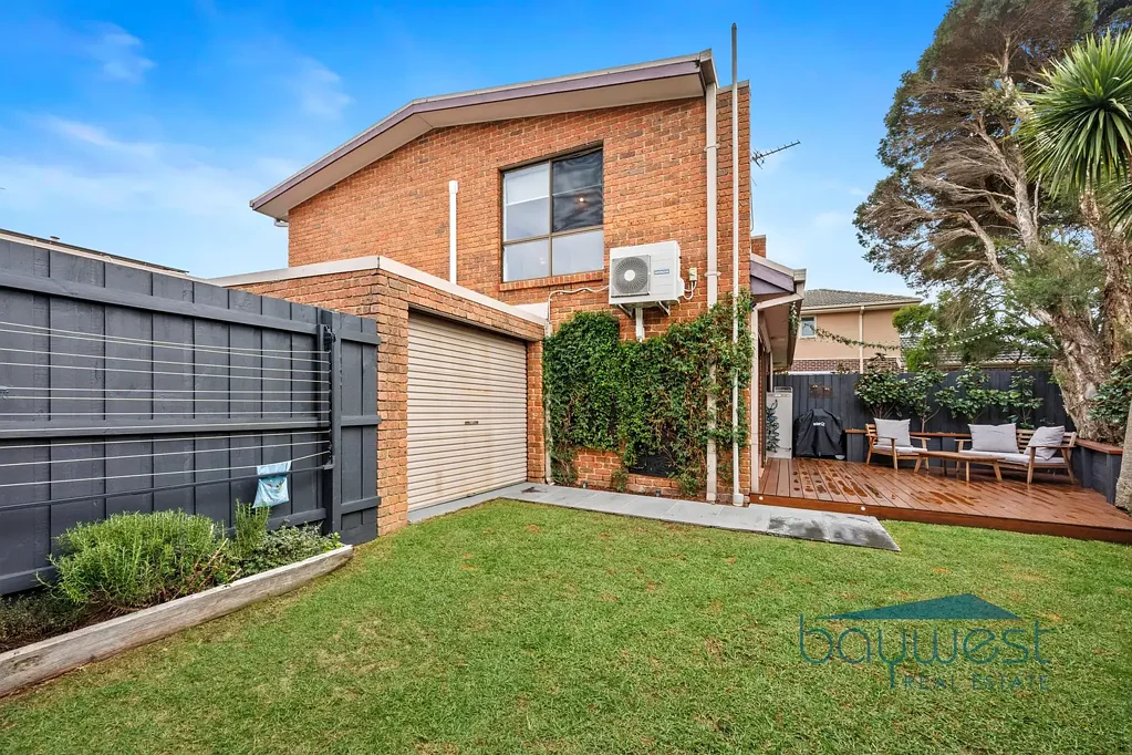 2/16 Skinner Street, Hastings, VIC 3915