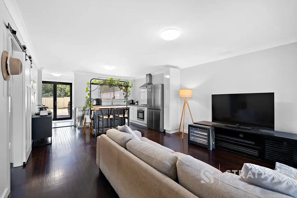 Armadale 6房  A Rare Opportunity - Secure One or Both Adjoining Homes