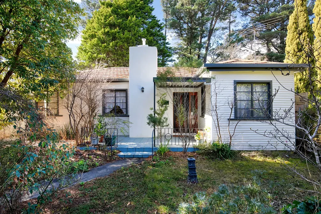 8 Heath Street, Blackheath, NSW 2785