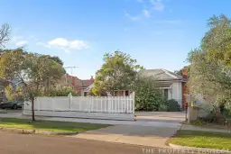 52 Grand  Promenade, Bayswater