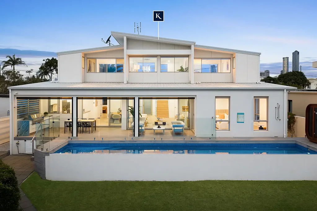 13 Lakeside Avenue, Broadbeach Waters, QLD 4218
