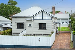 114 Neil Street, South Toowoomba