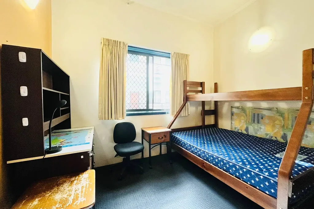 Furnished Studio with A/C at the Heart of Broadway