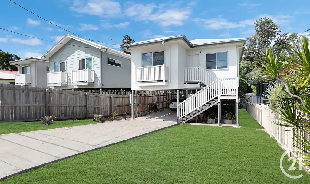 North Ipswich 4Habitaciones Charming Family Home in North Ipswich – Move-In Ready!