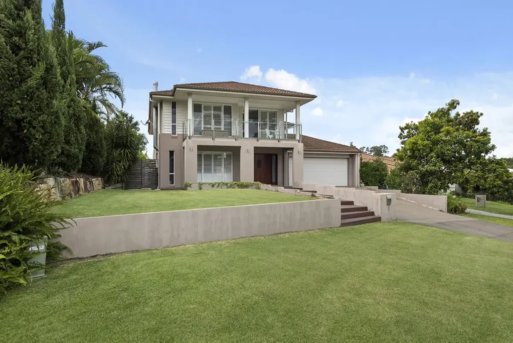 7 Crossing Drive, Eatons Hill, QLD 4037