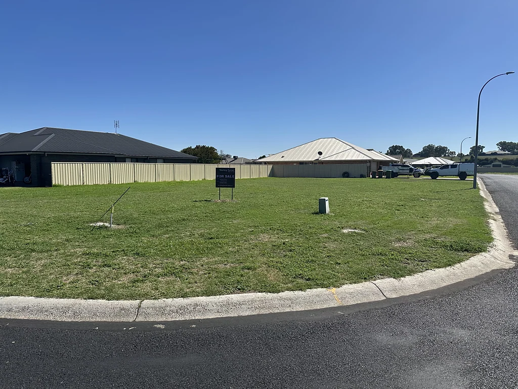 Wellington BUILD YOUR DREAM HOME